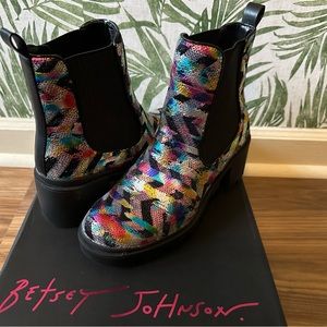 Betsey Johnson boots size 7.5
